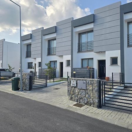 Villa Westpark, Kyrenia Cirénia Exterior foto
